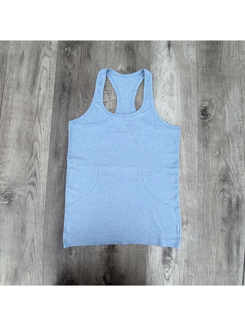 Lululemon Swiftly Tech Racerback tank top light blue size 8